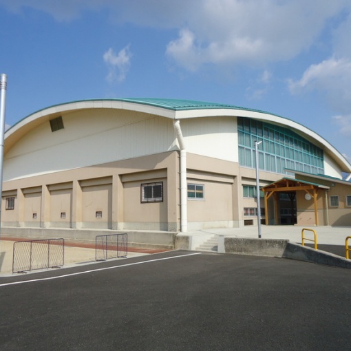 南島原市立西有家小学校体育館